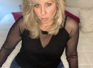   “Aging Sexy” Please Don’t Call Me A Cougar